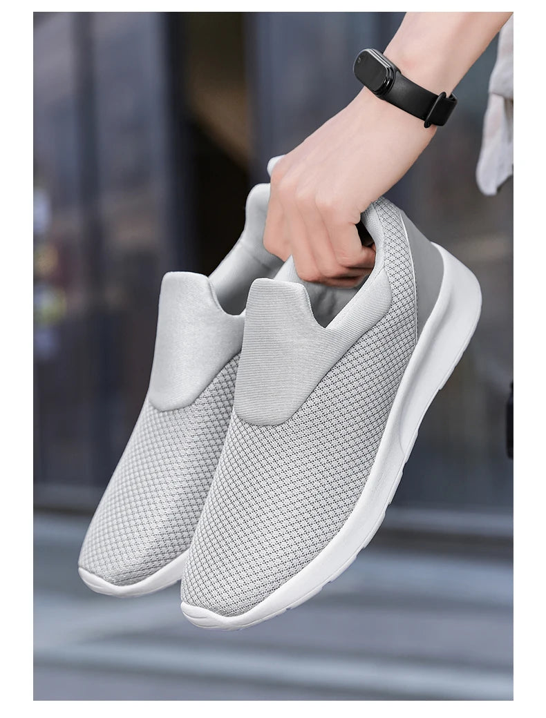 Men's casual sports shoes lightweight spring and autumn mesh surface breathable non-slip flat men's fashion walking loafers