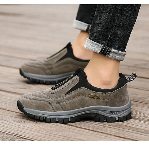 Men's hiking shoes non-slip low-top outdoor leisure sports shoes walking middle-aged and elderly walking shoes large size