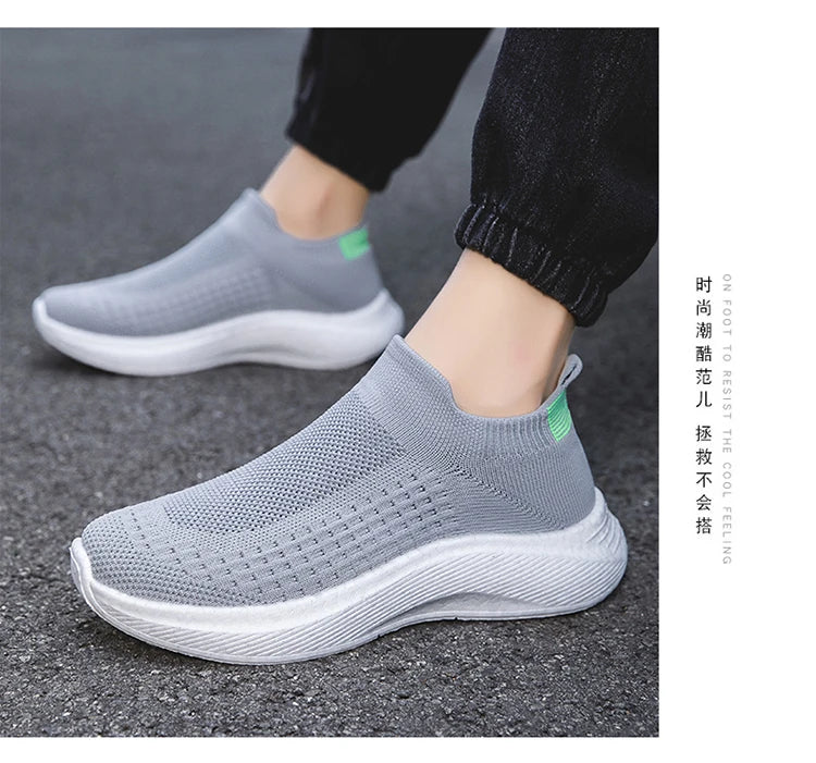 Men's and women's sports shoes breathable couple casual running shoes comfortable lightweight non-slip large size designer