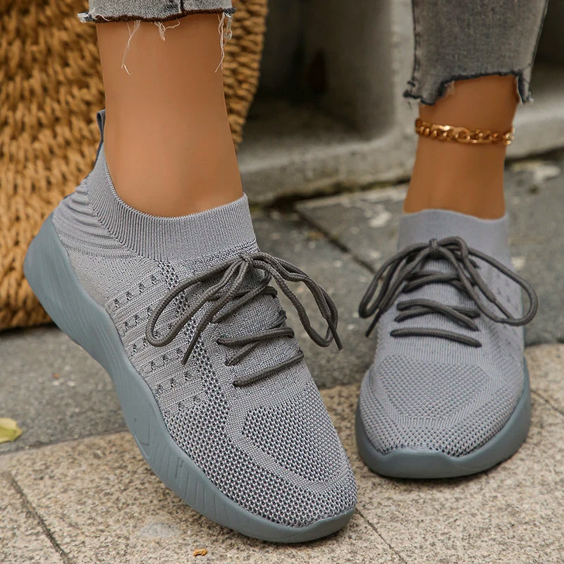 Breathable Knitted Athletic Shoes for Women 2024 Spring Low Top Casual Flat Shoes Woman Plus Size 43 Lightweight Tennis Sneakers