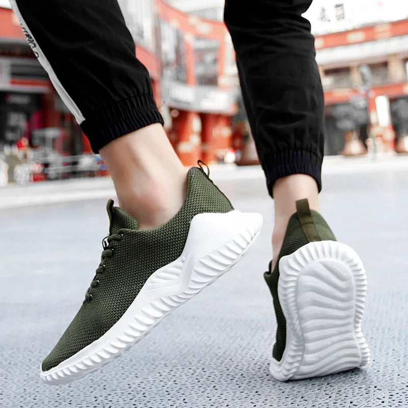 New large size men's shoes mesh surface breathable fashion thick sole sneakers loafers casual sports mens shoes vulcanized shoes