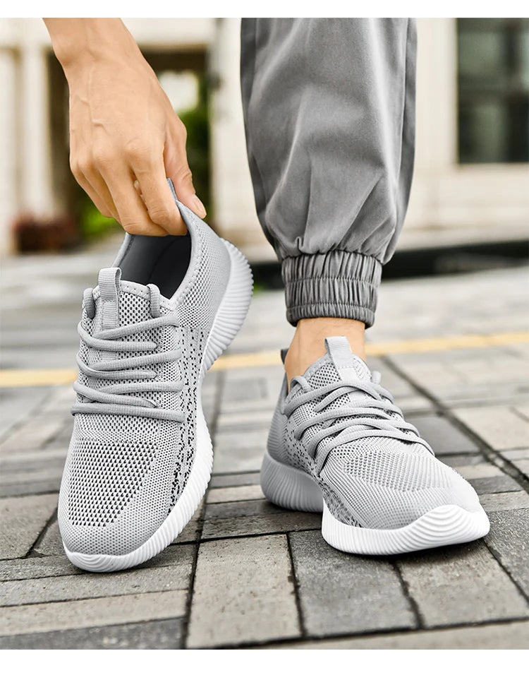 2024 Spring and Autumn mesh surface breathable running casual sneakers for men Flat lace-up light walking shoes for men