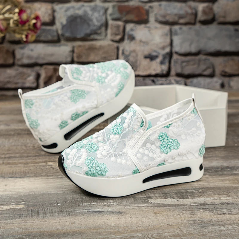 Embroidery Thick Platform Sneakers Women 2023 Autumn Breathable Mesh Loafers Woman Plus Size 42 Slip On Wedge Heels Casual Shoes