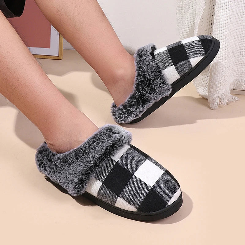 Plaid Thicken Plush Fur Slippers Women 2024 Winter Closed Toe Couple Home Slippers Woman Comfort Soft Sole House Shoes Slides