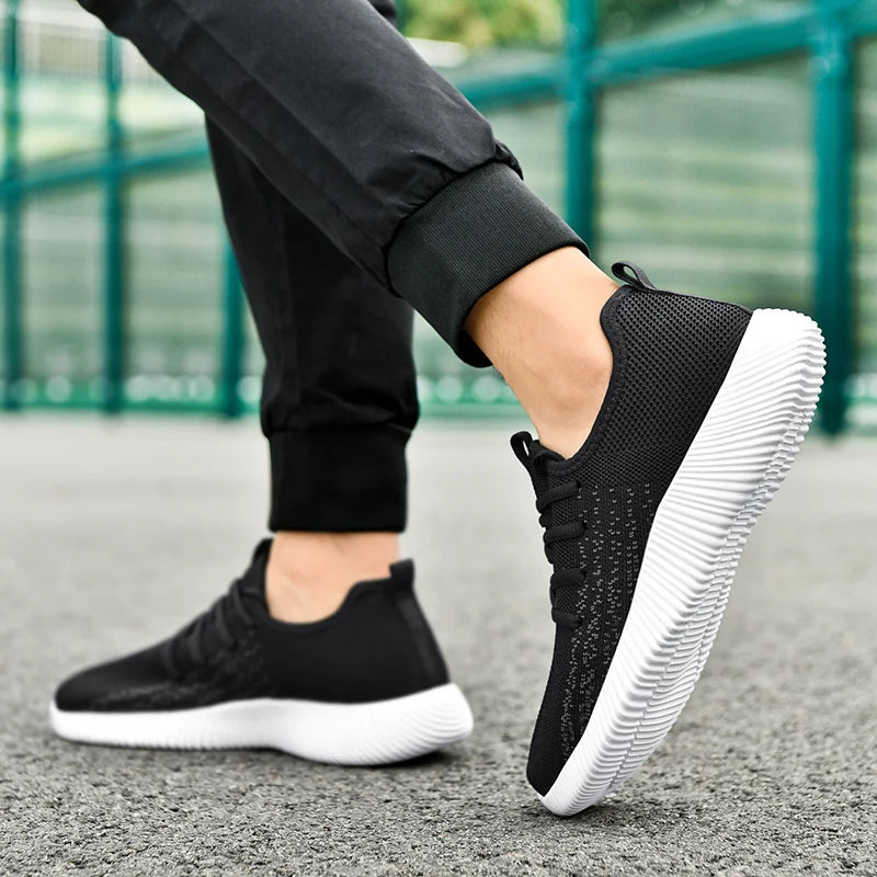 2024 Spring and Autumn mesh surface breathable running casual sneakers for men Flat lace-up light walking shoes for men