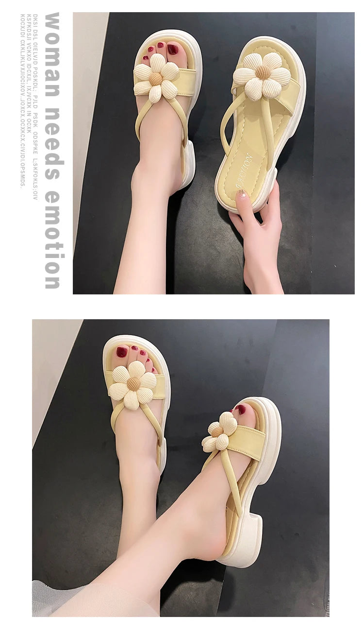 Women's Sweet and Fashionable Casual Slippers 2024 New Vacation Beach Sandals Thick Sole Slippers