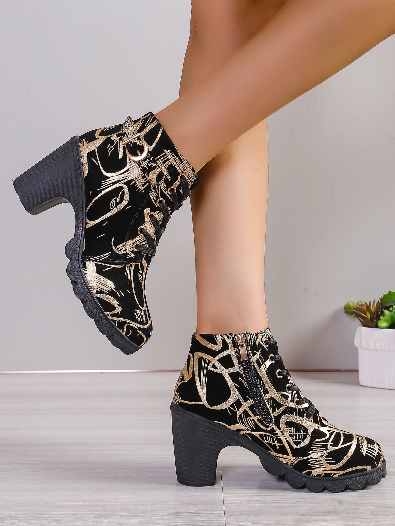 Women's new leopard print short boots 2024 new autumn and winter casual fashion women's shoes internet famous Chelsea boots