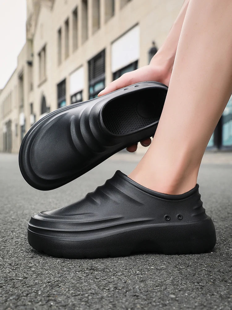 Spring and autumn light anti-slip waterproof oil chef work leisure safety shoes for men and women sports low-top shoes new