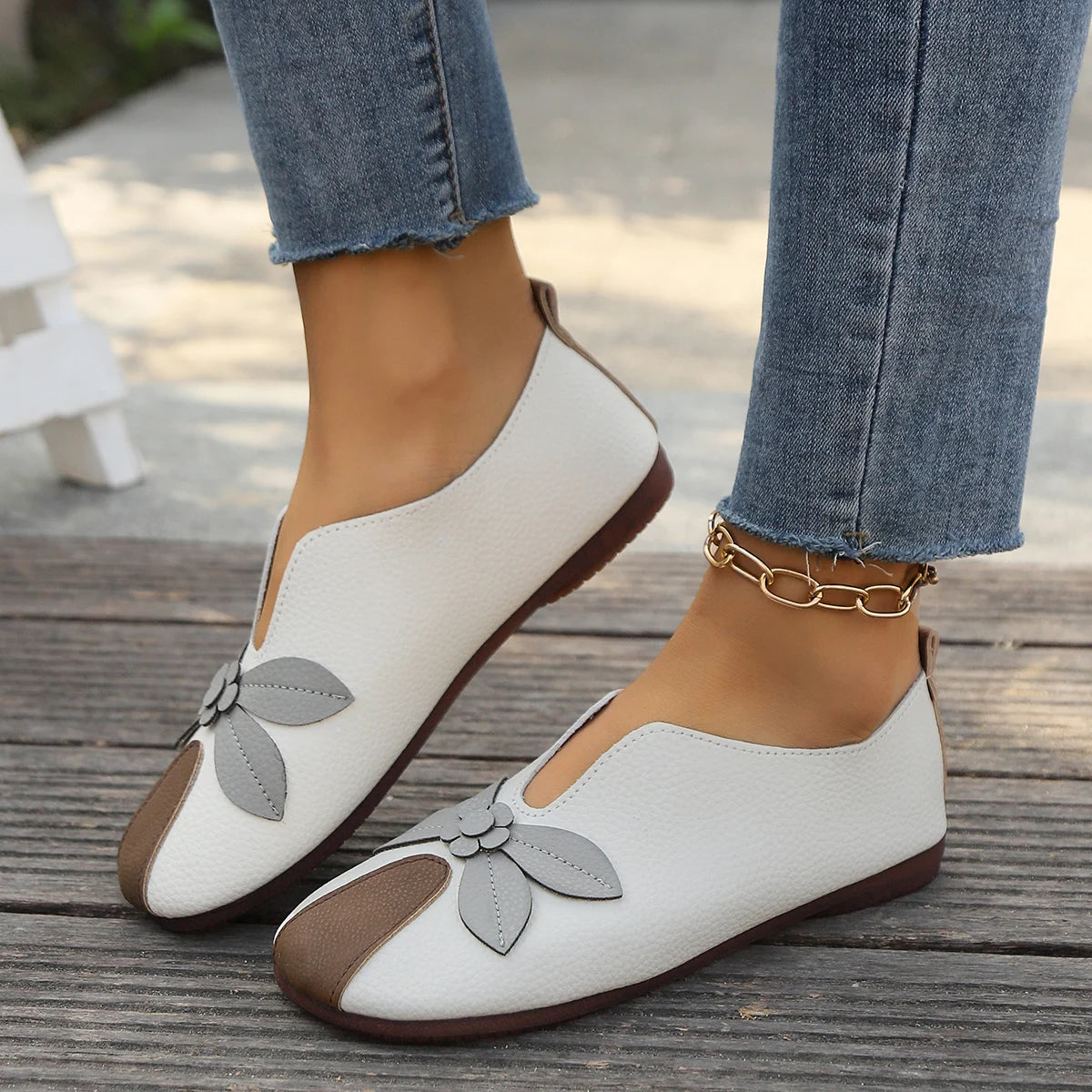 Women's casual flat sole single shoes, comfortable and versatile soft sole loafers, fashionable Mary Jane ballet shoes